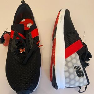 New Balance x Disney Minnie Sneakers in Women’s Size 12